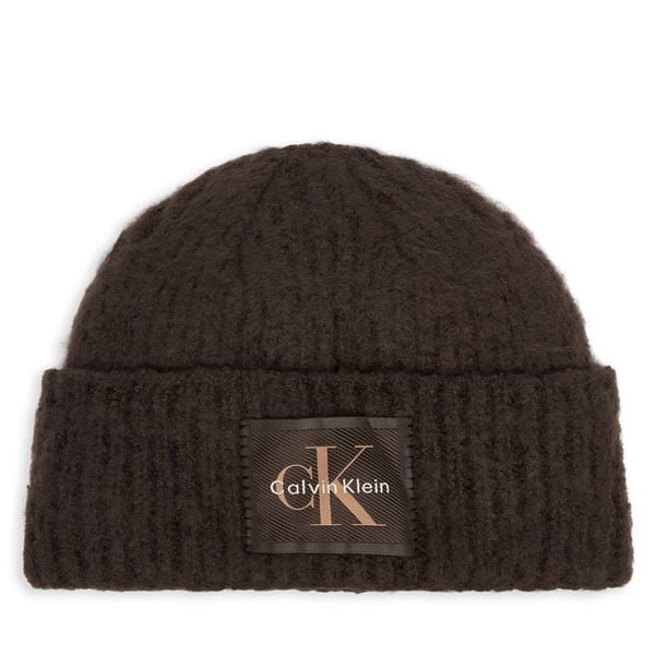 Czapka Calvin Klein. Brązowe czapki i kapelusze damskie Calvin Klein, na zimę, bez wzorów. Za 209.99 zł.