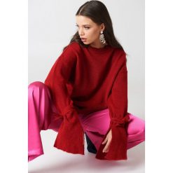 Trendyol Sweter z asymetrycznym brzegiem - Red. Czerwone swetry damskie Trendyol, z dzianiny, z asymetrycznym kołnierzem. Za 80.95 zł.
