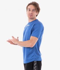 Koszulka piłkarska dla dzieci Givova One niebieska. Niebieskie t-shirty dla chłopców Givova, bez wzorów, z materiału, bez ramiączek. Za 35.00 zł.