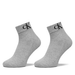 Skarpety krótkie Calvin Klein Jeans. Szare skarpety męskie Calvin Klein Jeans, bez wzorów, z jeansu. Za 59.99 zł.