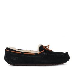 Kapcie Ugg. Czarne kapcie damskie UGG, bez wzorów. Za 539.99 zł.
