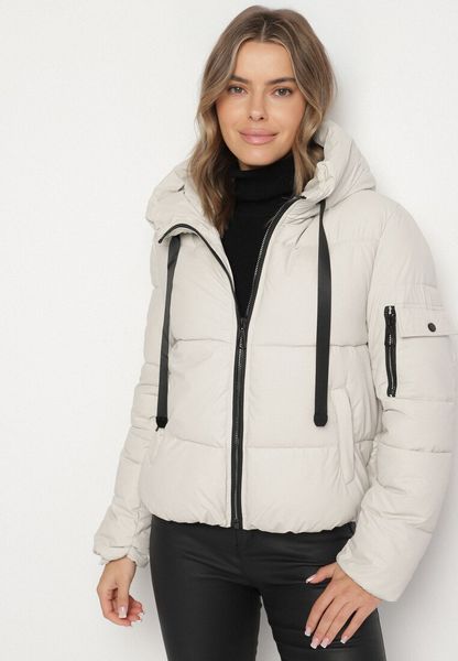 Biała Pikowana Kurtka Puffer z Kapturem i Ozdobnymi Taśmami Relania. Białe kurtki damskie Born2be, l, bez wzorów, z dzianiny, z kapturem. Za 159.99 zł.