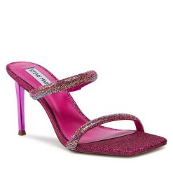 Klapki Steve Madden. Czerwone klapki damskie Steve Madden, bez wzorów, bez obcasa. Za 359.99 zł.