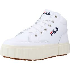 Buty do chodzenia damskie Fila Sandblast. Białe obuwie sportowe damskie Fila, bez wzorów, z materiału, trekkingowe. Za 224.99 zł.