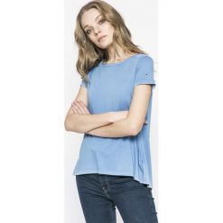 Hilfiger Denim - Top. Szare topy damskie Hilfiger Denim, z denimu, z krótkim rękawem. W wyprzedaży za 99.90 zł.