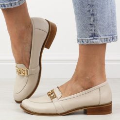 Beżowe skórzane Polskie mokasyny damskie Deoni P126/c. Brązowe mokasyny damskie Deoni, ze skóry, eleganckie. Za 399.00 zł.