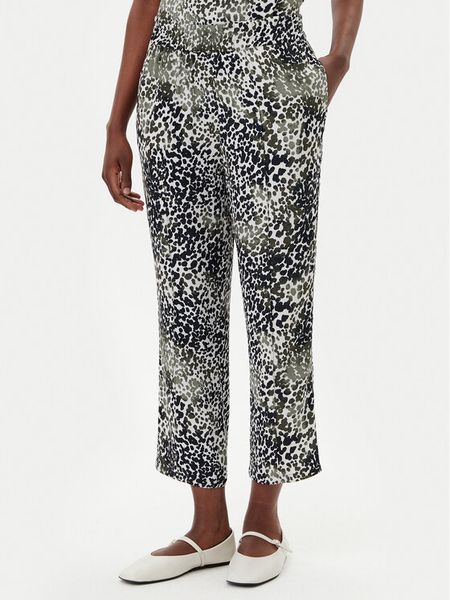 Olsen Spodnie materiałowe 14002411 Zielony Regular Fit. Zielone spodnie materiałowe damskie Olsen, bez wzorów, z materiału. Za 269.99 zł.