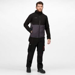 Kurtka Softshellowa Męska. Czarne kurtki męskie Regatta, m, bez wzorów, z elastanu, z kapturem. Za 193.99 zł.