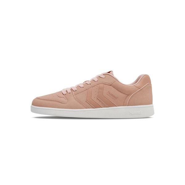 Buty halowe Hummel Perfekt TN. Czerwone obuwie sportowe damskie Hummel, bez wzorów, do piłki ręcznej. Za 254.50 zł.