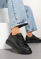 Czarne Sneakersy Tenisówki na Grubej Piankowej Podeszwie Elorila. Czarne trampki i tenisówki damskie Born2be, z aplikacjami, z jeansu, eleganckie, bez zapięcia. Za 59.99 zł.