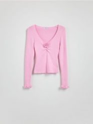 Sweter z wiskozą - różowy. Czerwone swetry damskie Reserved, l, bez wzorów, z dzianiny, bez kołnierzyka, bez ramiączek, bez kaptura. W wyprzedaży za 79.99 zł.