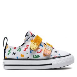 Trampki Converse. Białe półbuty chłopięce Converse, bez wzorów, retro, bez zapięcia. Za 159.99 zł.
