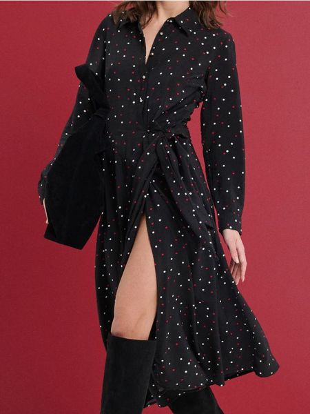 Sukienka z ozdobnym wiązaniem z wiskozą - wielobarwny. Sukienki damskie Sinsay, l, bez wzorów, z wiskozy, bez kołnierzyka, bez ramiączek. Za 49.99 zł.