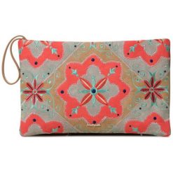 Desigual Damska Torebka Beżowa Bols Mary Jackson Macau. Torebki do ręki damskie marki Desigual. Za 249.00 zł.