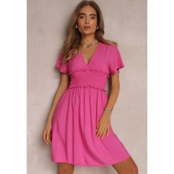 Fuksjowa Sukienka z Wiskozy Rukhsar. Czerwone sukienki damskie Renee, l, bez wzorów, z wiskozy, bez kołnierzyka, bez ramiączek, mini, rozkloszowane. Za 54.99 zł.