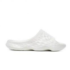Klapki męskie New Balance SUFHUPW3. Białe klapki męskie New Balance, z materiału, sportowe. Za 149.00 zł.