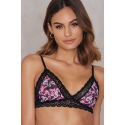 NA-KD Lingerie Wzorzysty biustonosz - Pink,Multicolor. Biustonosze marki NA-KD Lingerie. W wyprzedaży za 21.88 zł.