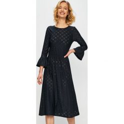 Jacqueline de Yong - Sukienka. Niebieskie sukienki damskie Jacqueline de Yong, l, bez wzorów, z elastanu, casualowe, bez kołnierzyka, bez ramiączek. W wyprzedaży za 59.90 zł.