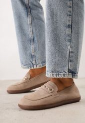 Ciemnobeżowe Mokasyny w Stylu Barefoot z Ozdobną Klamrą i Miękką Wkładką Saied. Brązowe mokasyny damskie Born2be, eleganckie. Za 99.99 zł.