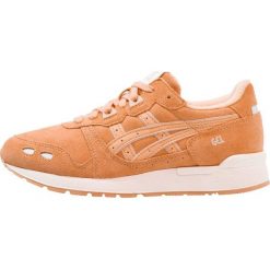 Asics Tiger GELLYTE Tenisówki i Trampki meerkat. Trampki męskie marki Asics Tiger, z materiału. W wyprzedaży za 367.20 zł.