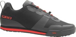 Giro Buty męskie GIRO TRACKER fastlace black bright red Rozmiar buta: 47. Czarne buty sportowe męskie GIRO, bez zapięcia. Za 441.90 zł.