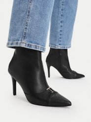 MEXX Botki EO-CD24-204H-4 Czarny. Czarne botki damskie Mexx, bez obcasa, na szpilce, bez zapięcia. Za 449.99 zł.