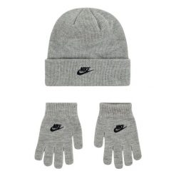 Czapki i rękawiczki NIKE Club Jeden rozmiar. Szare rękawiczki dziecięce Nike, bez wzorów. Za 131.00 zł.