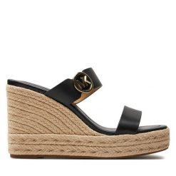 Espadryle MICHAEL Michael Kors. Czarne espadryle damskie MICHAEL Michael Kors, bez wzorów, bez obcasa, bez zapięcia. Za 469.99 zł.