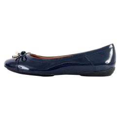 Baleriny Geox D Charlene B - Kobieta. Niebieskie baleriny damskie Geox, bez wzorów, z materiału, bez obcasa, na płaskiej podeszwie. Za 391.35 zł.
