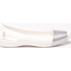 Crocs - Baleriny. Baleriny damskie marki Crocs. W wyprzedaży za 129.90 zł.