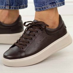 Brązowe skórzane półbuty damskie Cambell 19379. Brązowe półbuty damskie Cambell, na jesień, bez wzorów, z jeansu, biznesowe, bez obcasa, bez zapięcia. Za 239.00 zł.