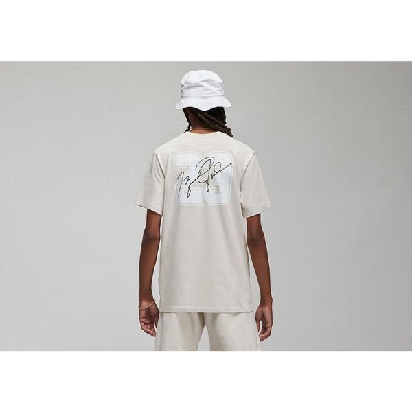 Koszulka męska nike air jordan essentials flight 23 crew tee white. Białe koszulki sportowe męskie Jordan, m, bez wzorów, bez kołnierzyka, bez ramiączek, do koszykówki. Za 159.00 zł.