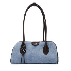 Torebka Calvin Klein. Niebieskie torebki do ręki damskie Calvin Klein, bez wzorów, z denimu, klasyczne, bez dodatków. Za 649.99 zł.
