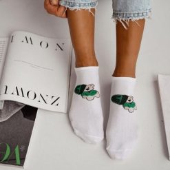 Białe stopki damskie zielony miś z czapką 1220. Białe czapki i kapelusze damskie Milena, bez wzorów, z bawełny. Za 14.90 zł.