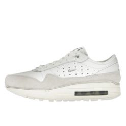 Buty do chodzenia dla dorosłych Air Max 1 '86 Jacquemus Sail and Summit White. Białe obuwie sportowe damskie Nike, bez wzorów, z materiału, trekkingowe, nike air max. Za 1,118.00 zł.