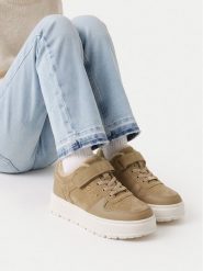 Guess Sneakersy EO-V9-27007L Beżowy. Brązowe buty sportowe dziewczęce Guess, z aplikacjami, ze skóry, bez zapięcia. Za 299.99 zł.
