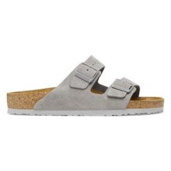 Klapki męskie Birkenstock Arizona Suede Leather. Szare klapki męskie Birkenstock, ze skóry, klasyczne. Za 429.99 zł.