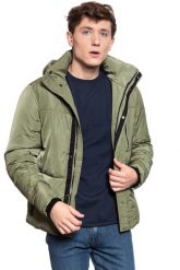 WRANGLER PROTECTOR JACKET MĘSKA KURTKA ZIMOWA CLOVER GREEN W4A2W3G05 112129068. Zielone kurtki męskie Wrangler, na zimę, m, bez wzorów, z puchu, z kapturem. W wyprzedaży za 149.99 zł.