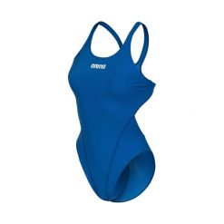 Damski kostium kąpielowy 1-częściowy Arena Team Tech Solid. Białe kostiumy jednoczęściowe damskie Arena, bez wzorów, z materiału, do pływania. Za 224.50 zł.