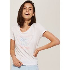 Koszulka z palmami - Biały. T-shirty damskie marki House. W wyprzedaży za 9.99 zł.