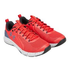 Męskie Buty Sportowe Charged Commit 3. Czerwone trekkingi męskie Under Armour, trekkingowe. Za 505.99 zł.