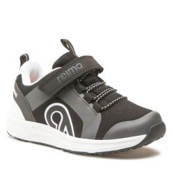 Sneakersy Reima. Czarne półbuty chłopięce Reima, bez wzorów, bez zapięcia. Za 209.99 zł.