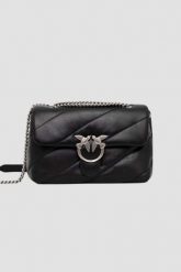 PINKO Czarna listonoszka ze srebrnymi okuciami damska Love Puff Classic. Czarne listonoszki damskie Pinko, bez wzorów, eleganckie, bez dodatków. W wyprzedaży za 1,489.99 zł.