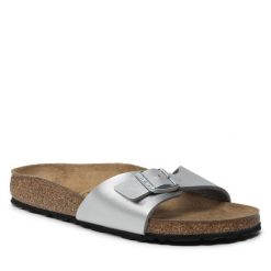 Klapki Birkenstock. Szare klapki damskie Birkenstock, bez wzorów, bez obcasa. Za 259.99 zł.