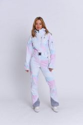 Elegancki kombinezon narciarski - akwarela. Czerwone spodnie snowboardowe damskie OOSC, na zimę, s, z aplikacjami, z polaru, eleganckie, narciarskie. Za 2,445.99 zł.