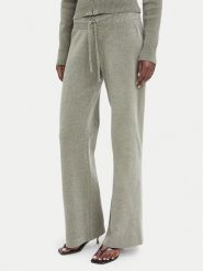 Juicy Couture Spodnie dresowe JCWEB006 Khaki Regular Fit. Brązowe spodnie dresowe damskie Juicy Couture, xl, bez wzorów, z dresówki. Za 549.99 zł.