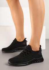 Czarne Buty Sportowe Sneakersy z Siateczkowego Materiału na Tłoczonej Podeszwie Ralloti. Czarne obuwie sportowe damskie Born2be, bez wzorów, z jeansu, trekkingowe. Za 69.99 zł.