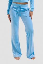 JUICY COUTURE Błękitne spodnie dresowe Del Ray Pocketed Pant. Niebieskie spodnie dresowe damskie Juicy Couture, s, bez wzorów, z dresówki. W wyprzedaży za 337.99 zł.