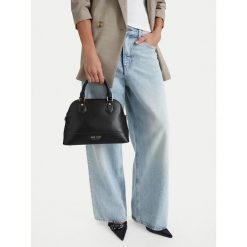 Torebka Nine West. Czarne torebki do ręki damskie Nine West, bez wzorów, bez dodatków. Za 249.99 zł.
