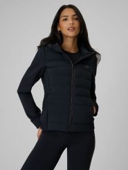 4F Kurtka z wypełnieniem syntetycznym damska - czarna XS. Czarne płaszcze damskie 4f, xs, bez wzorów, z puchu, bez kaptura. Za 349.99 zł.